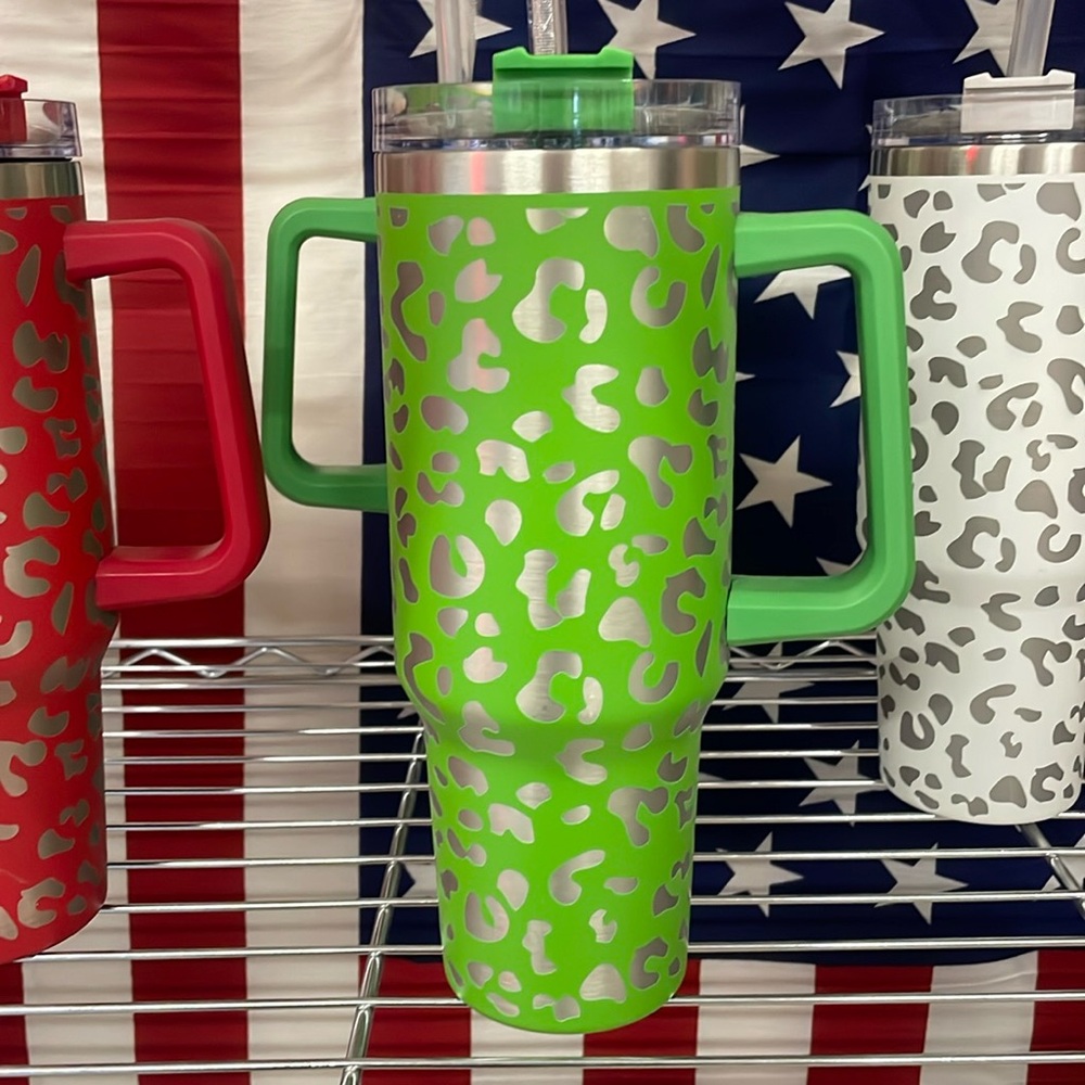 40oz tumbler w straw